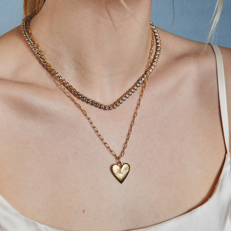 HART - Small Ribbed Heart of Gold Necklace