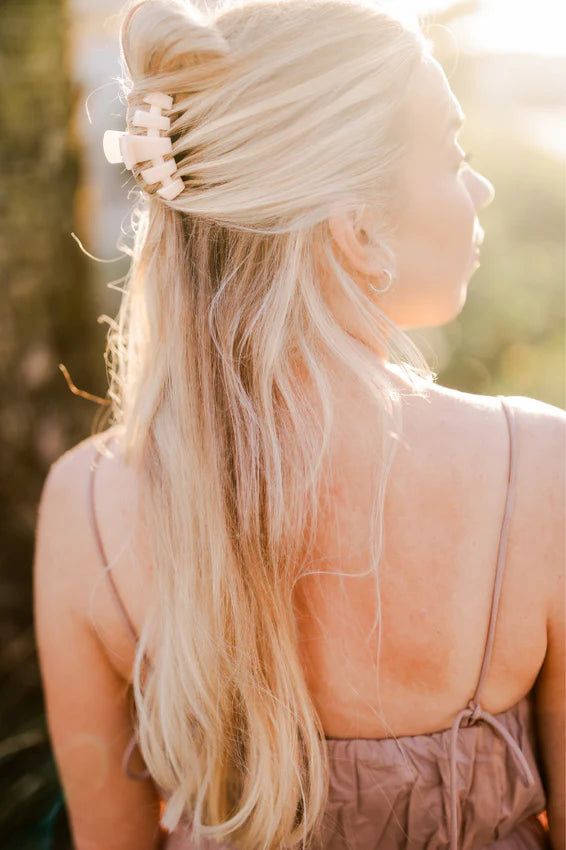 Open Coconut White Hair Clip