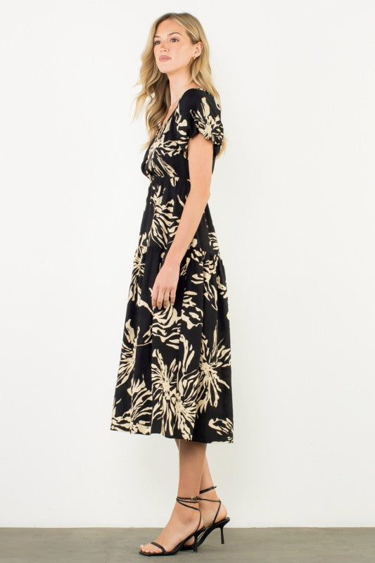 Ebony & Ivory Floral Print Maxi Dress