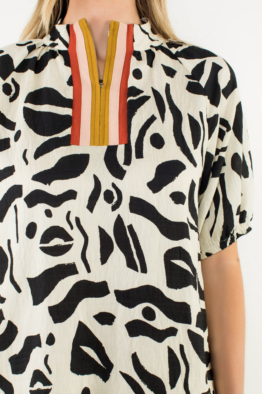 THML Ebby Quarter Zip Print Top