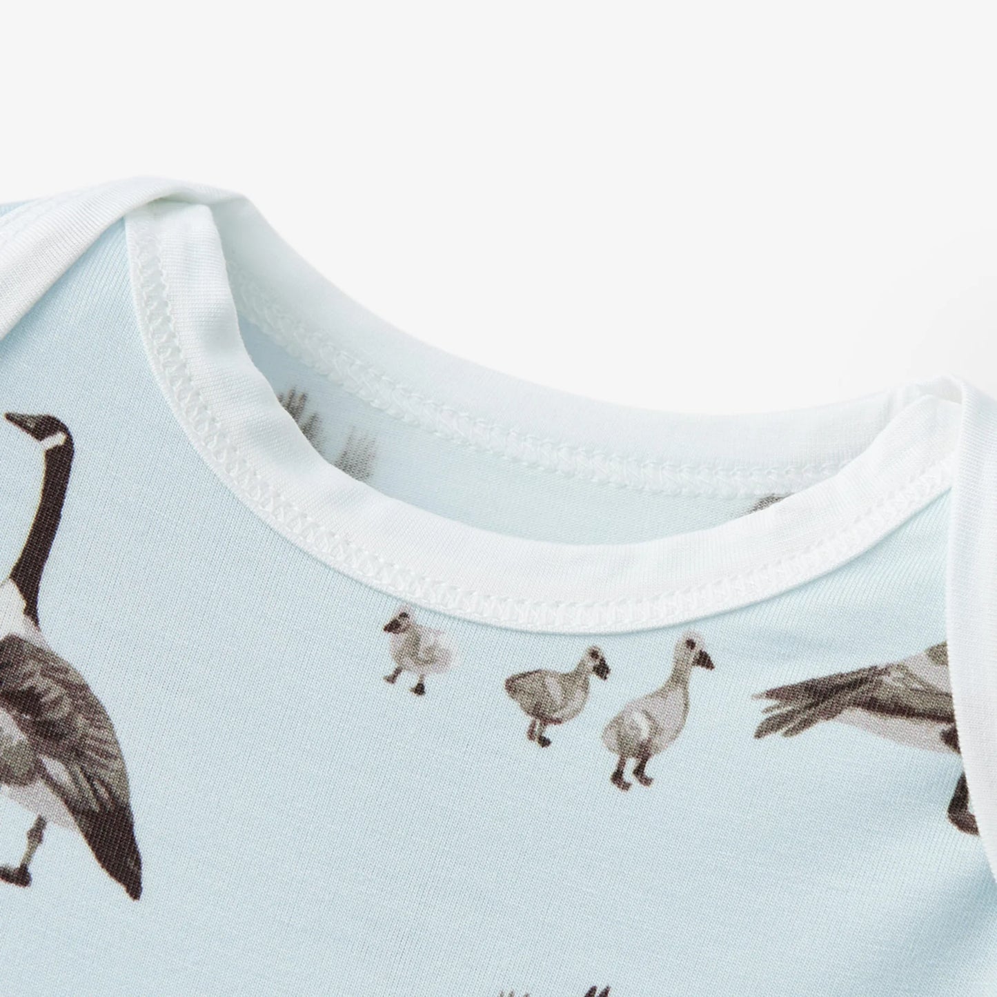 Goose Luxe Stretch Newborn Gown & Hat Set