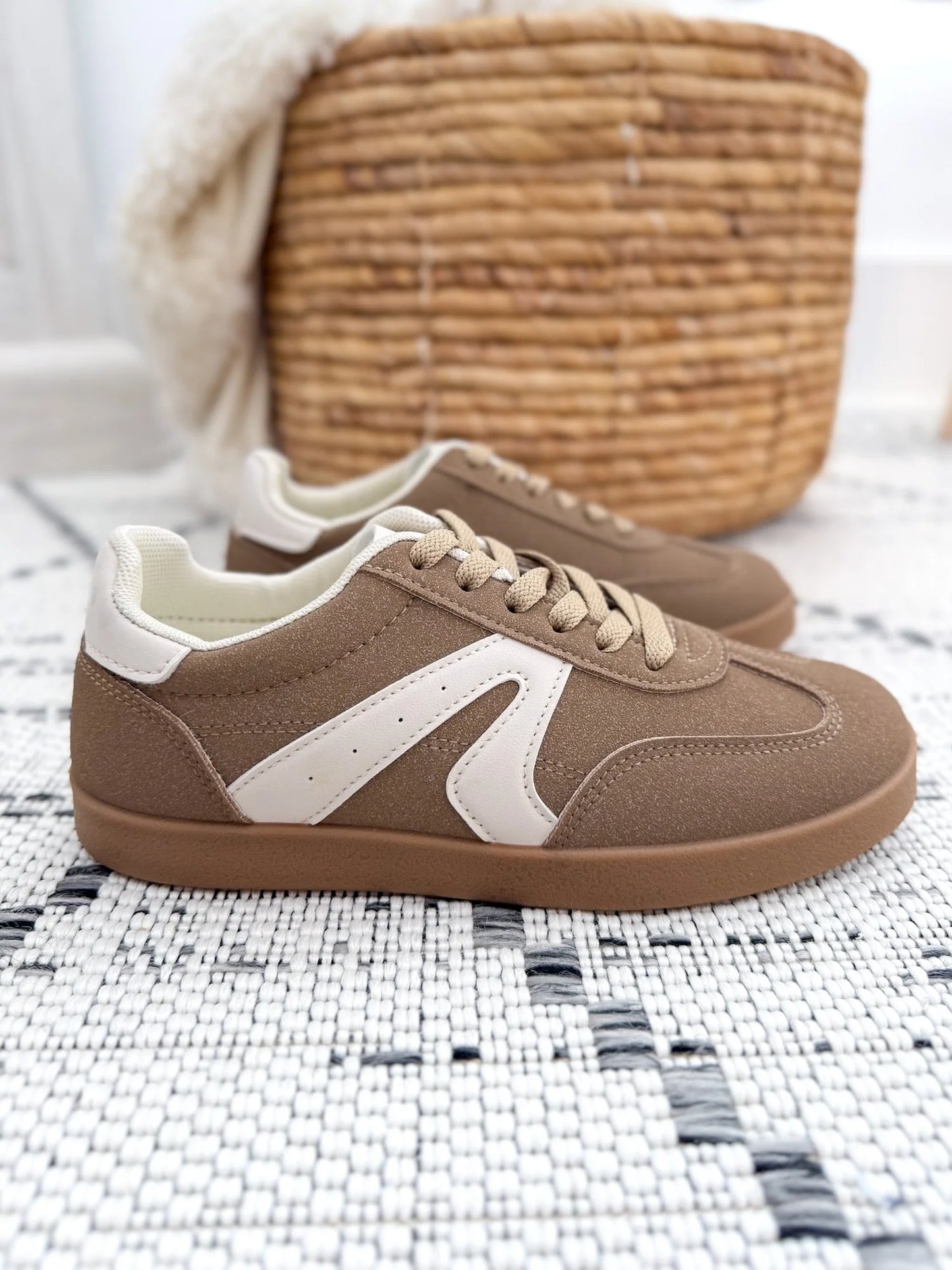 Brown Retro Sneaker