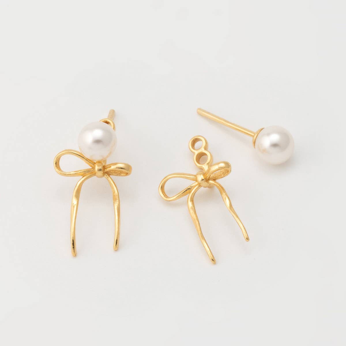 Sweet Pearl Bow Earrings