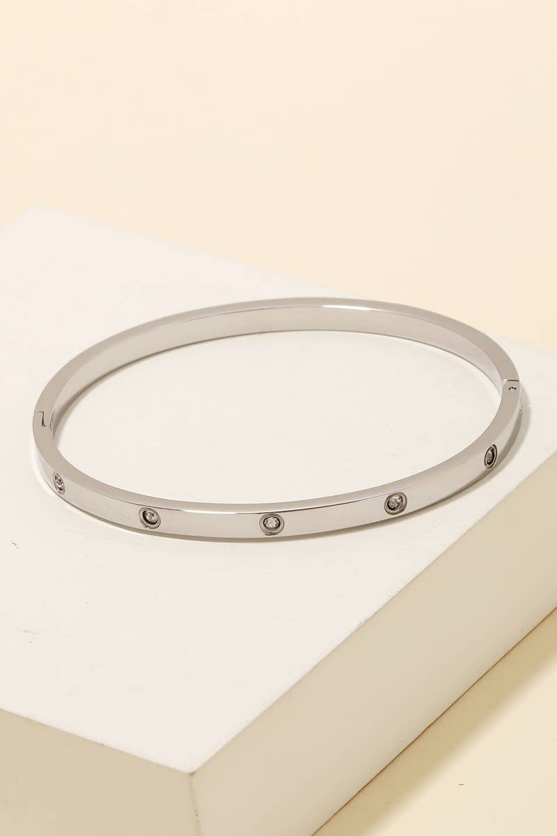 Studded Solid Clasp Bracelet