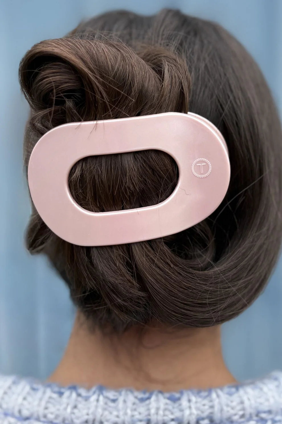Pearly Pink Flat Round Hair Clip