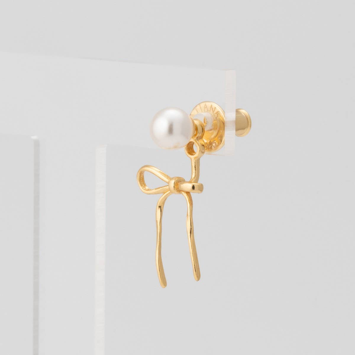 Sweet Pearl Bow Earrings