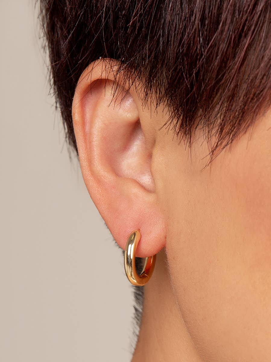 ZENZII - Small Chunky Huggie Earring