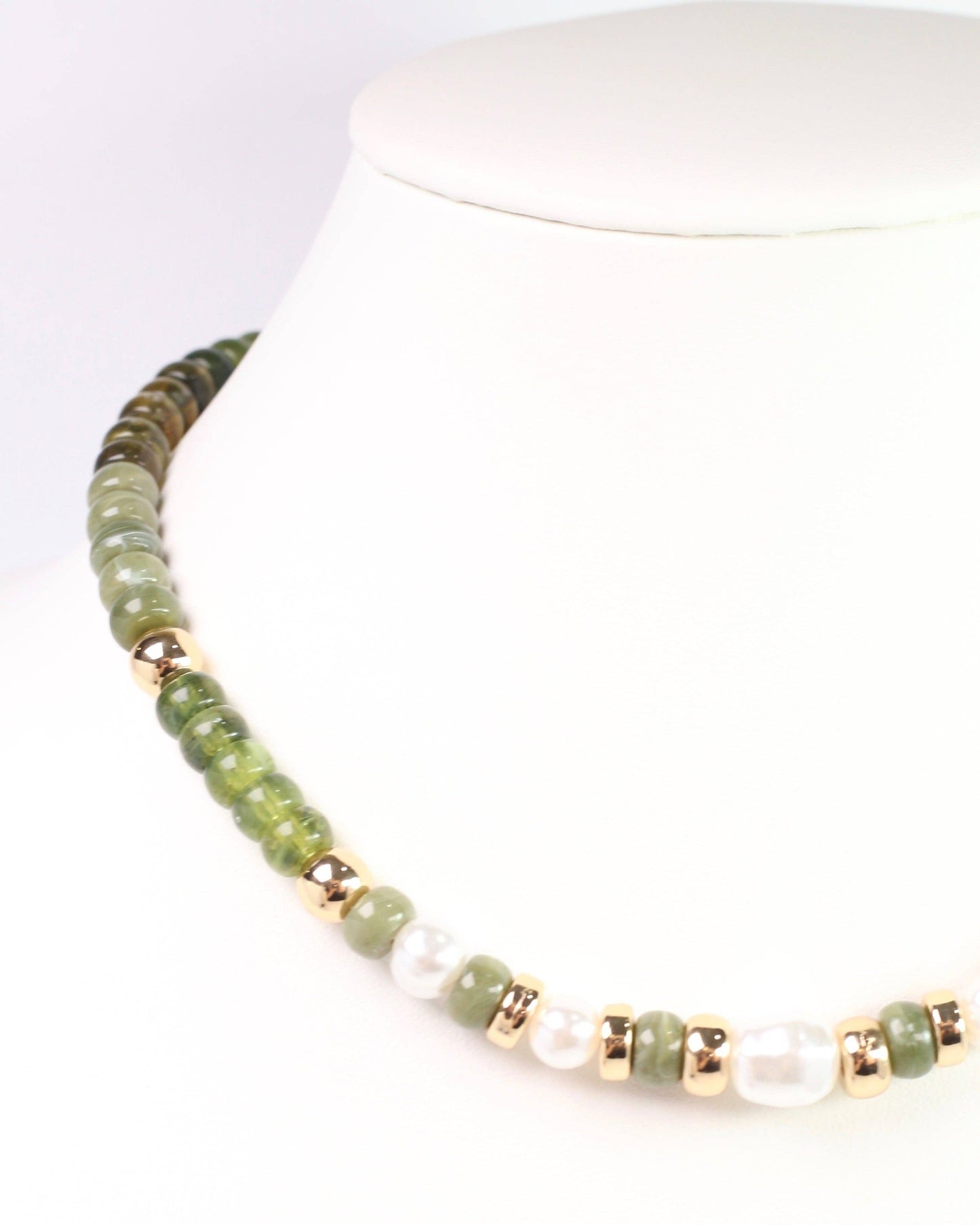 Bowie Bead & Pearl Necklace Olive