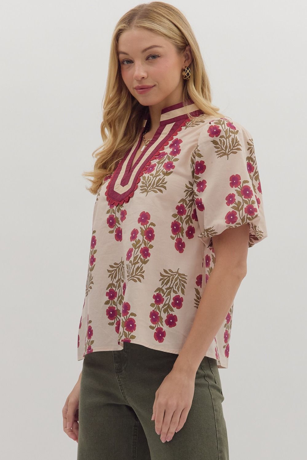 Floral Top with V Neck Accent Ecru