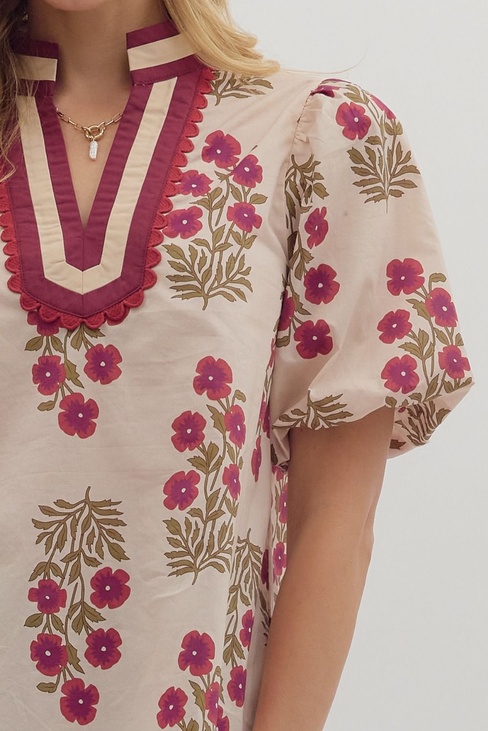 Floral Top with V Neck Accent Ecru