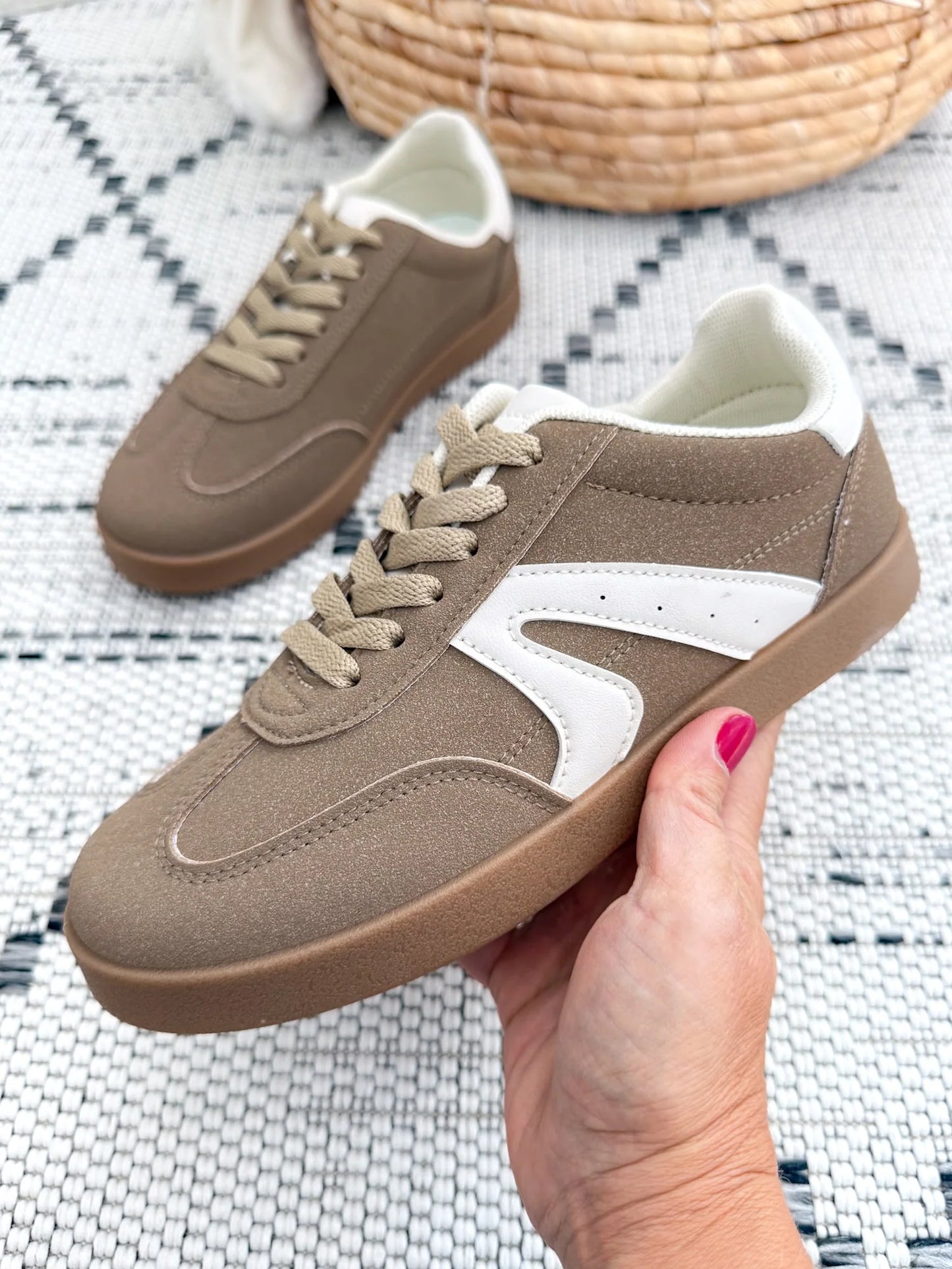 Brown Retro Sneaker
