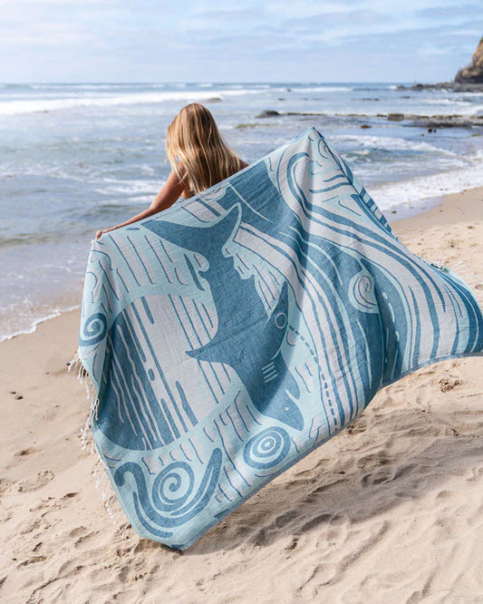 Voyage Shark Towel - Large - Fahlo