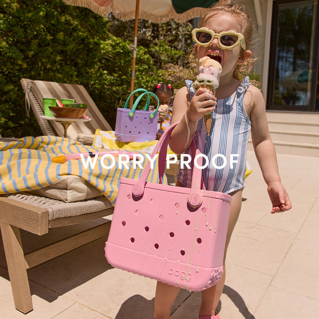 Limited Edition Bogg® Bag Cut Out Heart Pink Taffy