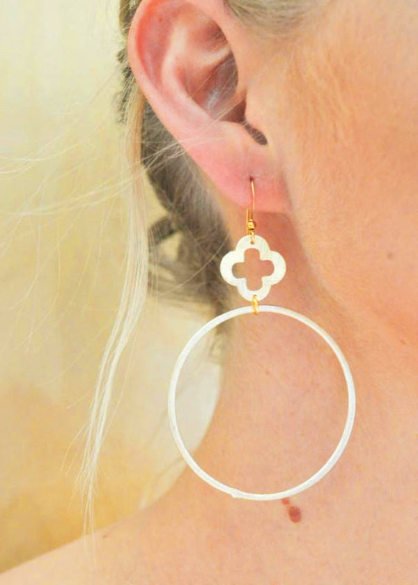 Quatrefoil on Gold Ring Earring